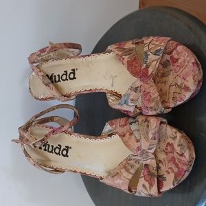 MUDD Gare Floral Fabric Strappy Heels 8M Sandals